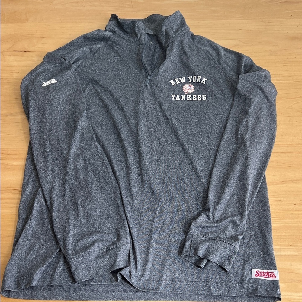 Men’s Stitches New York Yankees 1/4 Zip Pullover